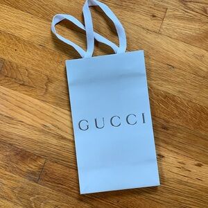 Gucci Shopping Bag • Silver